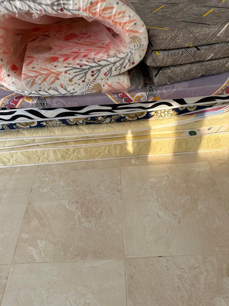 9 bed mattresses - 10