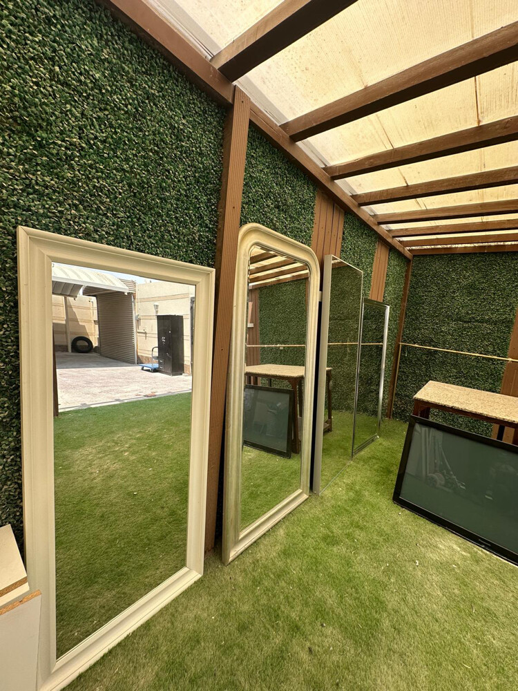 4 mirrors - 1
