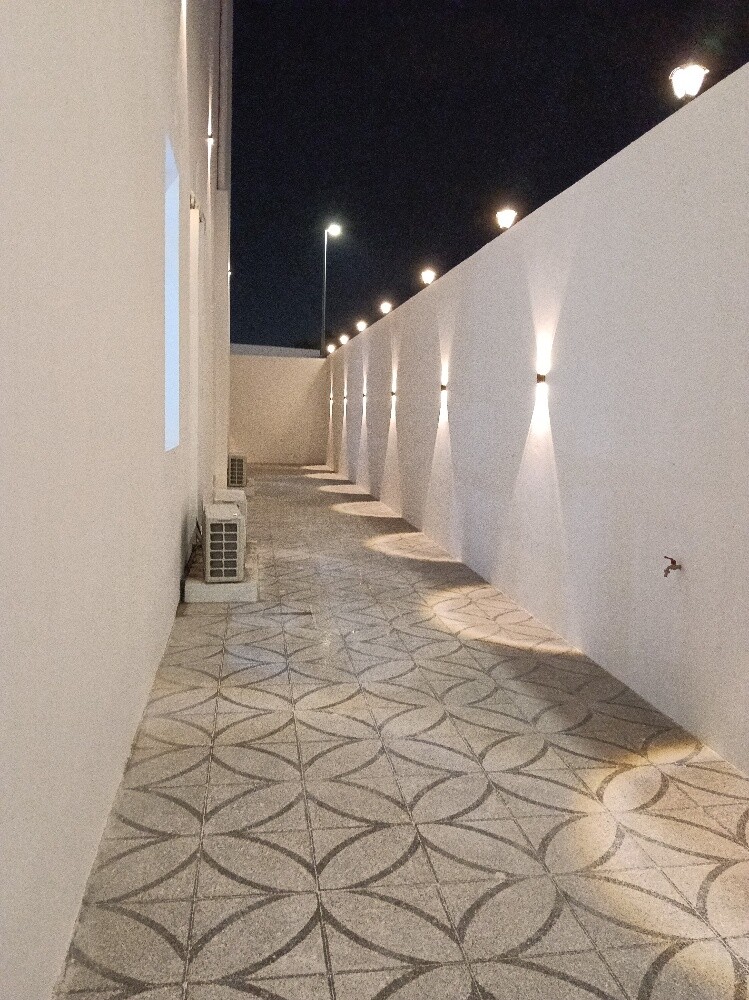 للإيجار شقق معيزر اول ساكن 2غرفة - 27