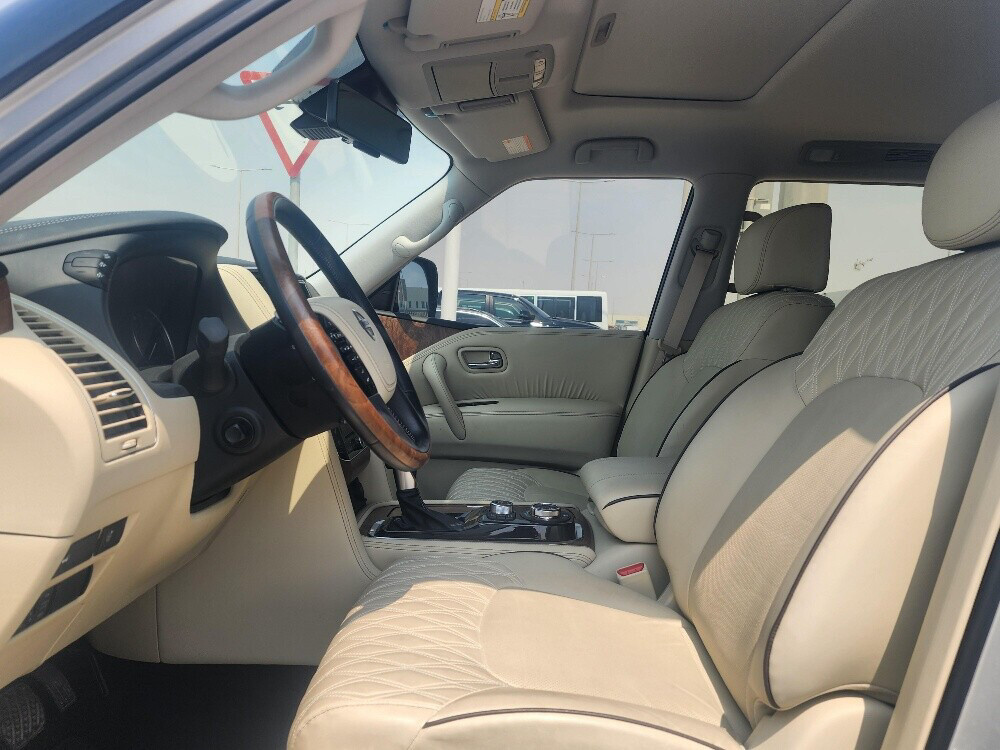 Nissan platinum 2020 Silver  - 8