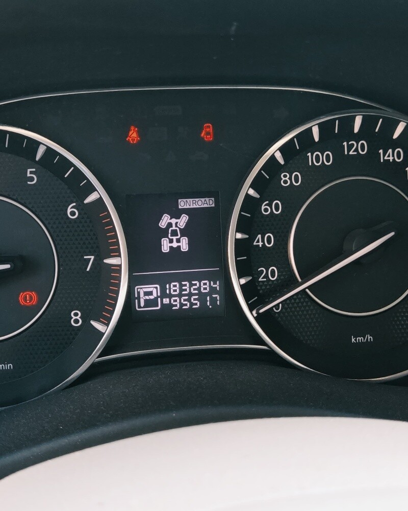 Low km Nissan patrol se full option - 13