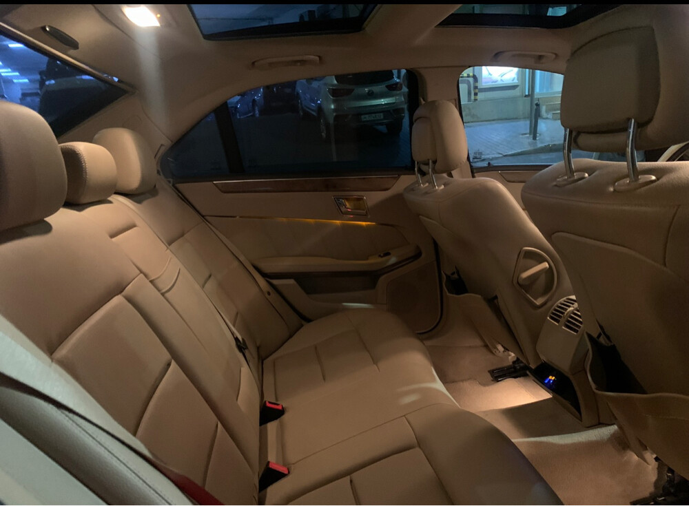 Mercedes Benz E200 2012 - 9