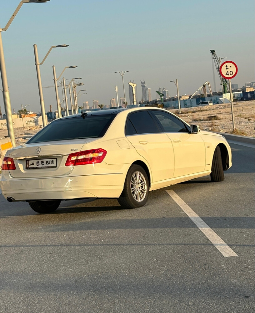 Mercedes Benz E200 2012 - 10