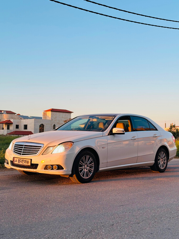 Mercedes Benz E200 2012 - 3