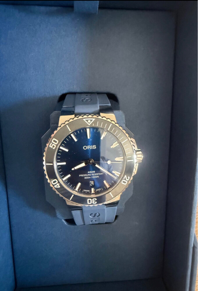 ORIS Aquis Date 2024 - 2