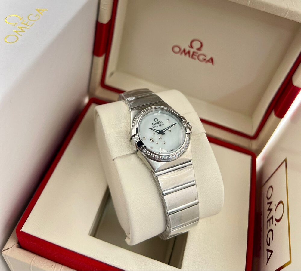 اوميغا  - 9