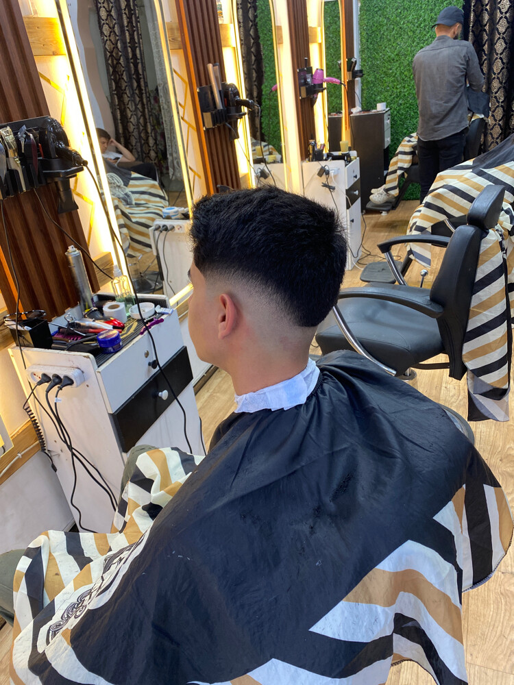 PROFESSIONAL HOME BARBER - 13