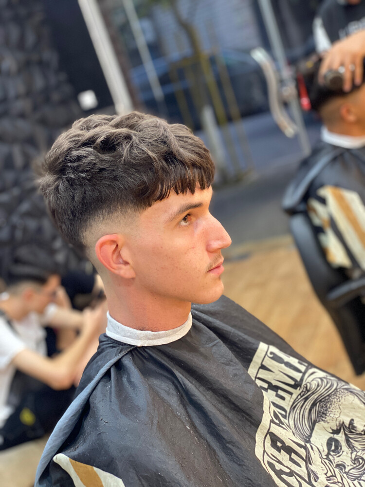 PROFESSIONAL HOME BARBER - 15