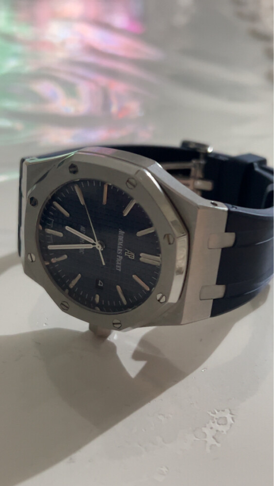 luxurious - 1