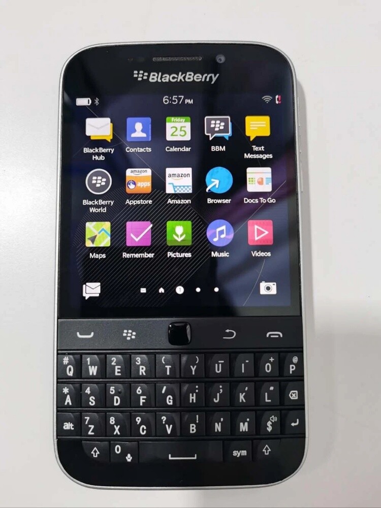 Blackberry Classic Q20 - 3