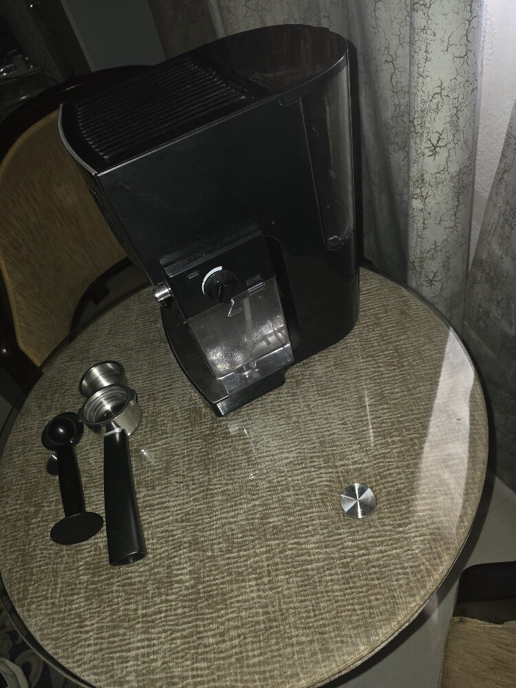 Coffee table and coffee machine - 3