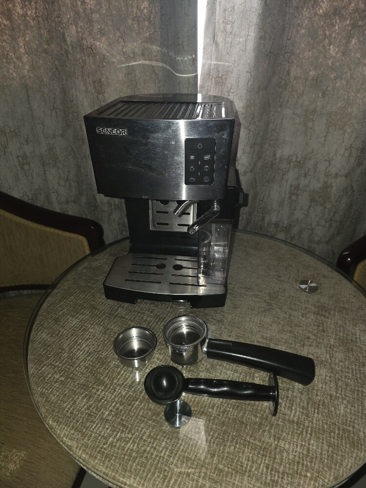 Coffee table and coffee machine - 2