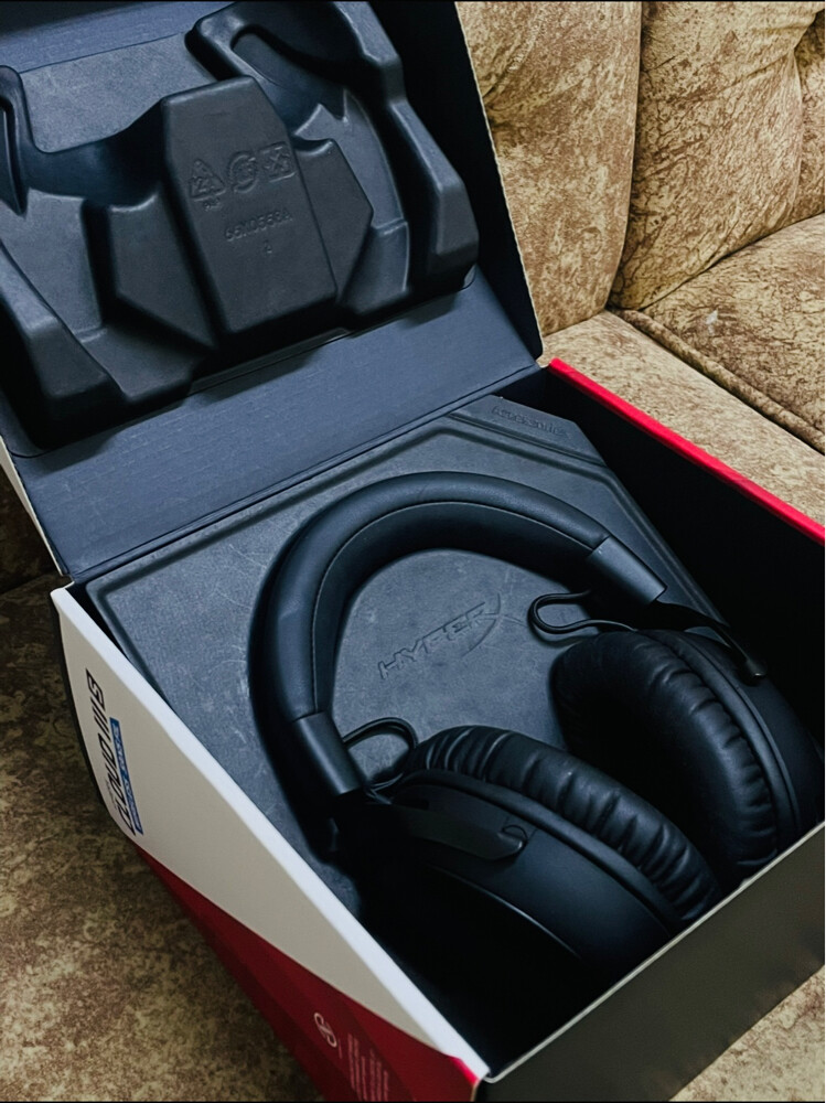 HyperX Cloud III S Wireless - 2