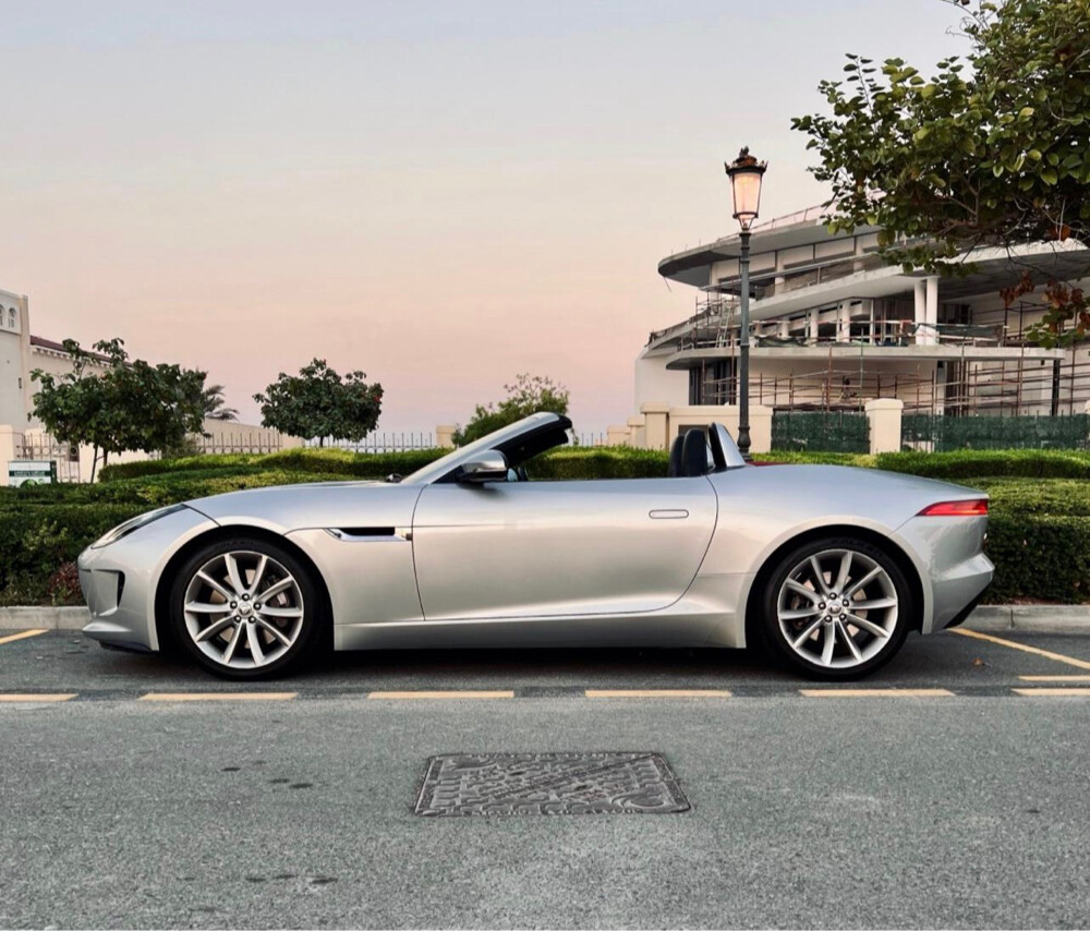 Jaguar F-Type Convertible  - 3