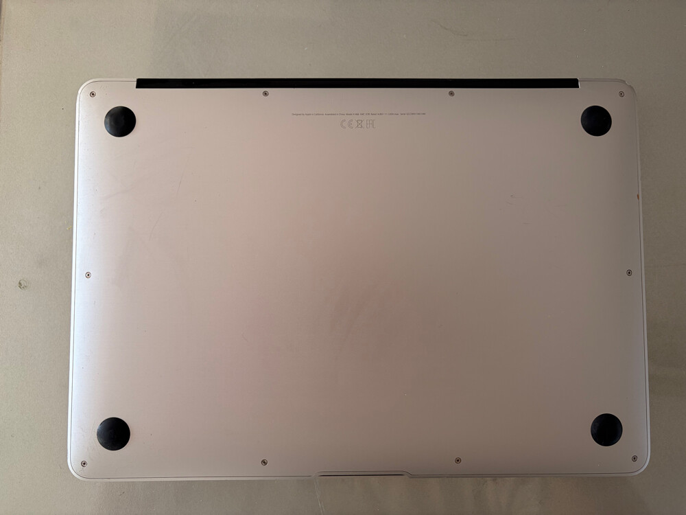 Macbook Air 13” (2017) with box. - 11
