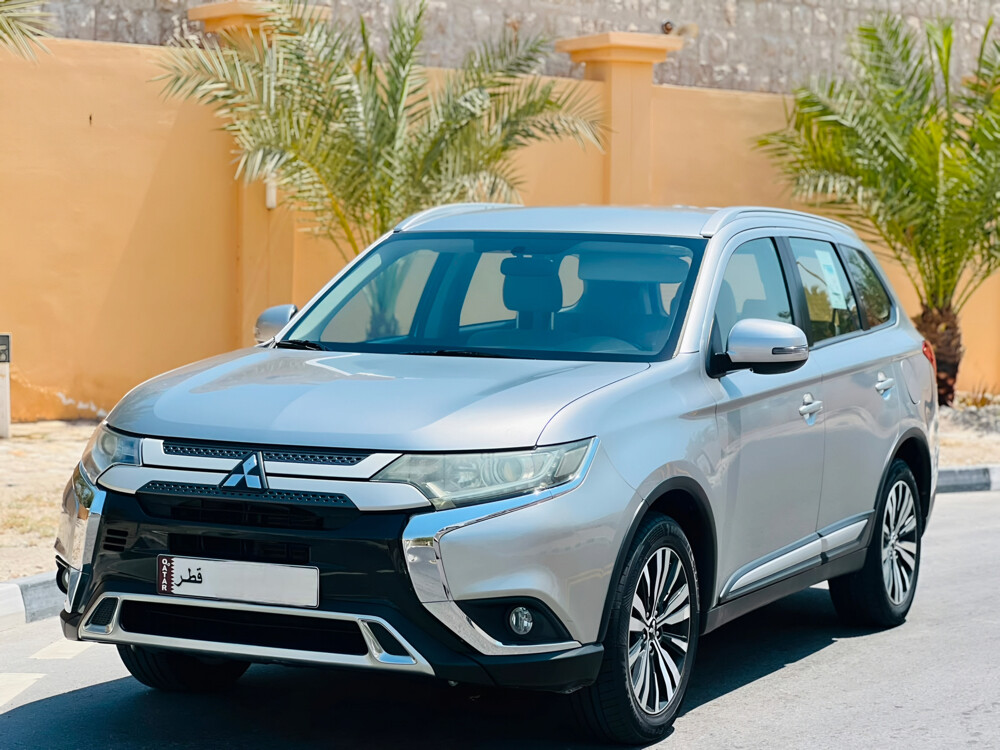 MITSUBISHI OUTLANDER 2020 - 8