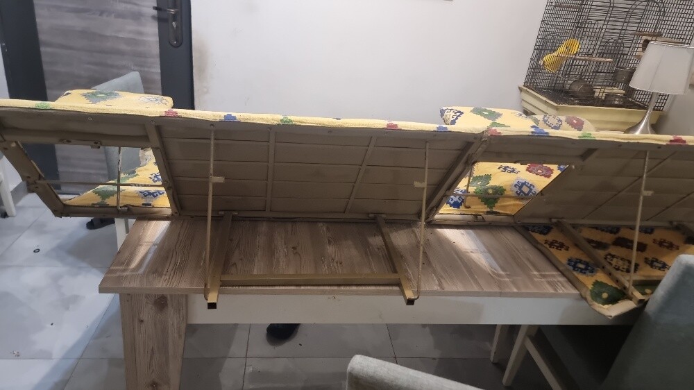 A floor seating set that opens and - 8