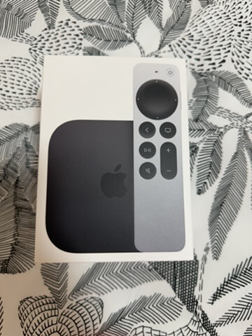 Apple TV 4K with Ethernet - 1