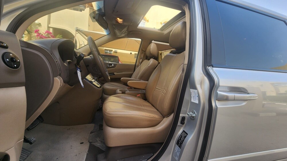 2013 Kia Carnival V6 Full Option - 7