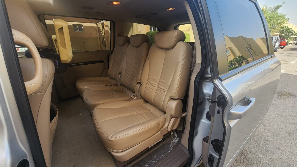 2013 Kia Carnival V6 Full Option - 11