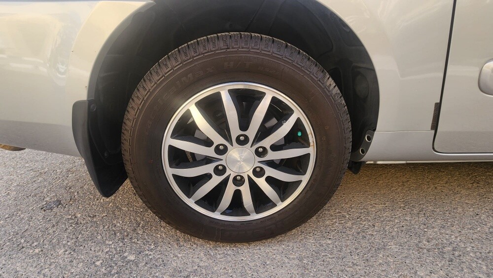 2013 Kia Carnival V6 Full Option - 19