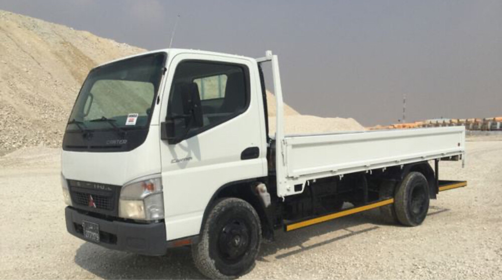 pick up Mitsubishi for rent - 1