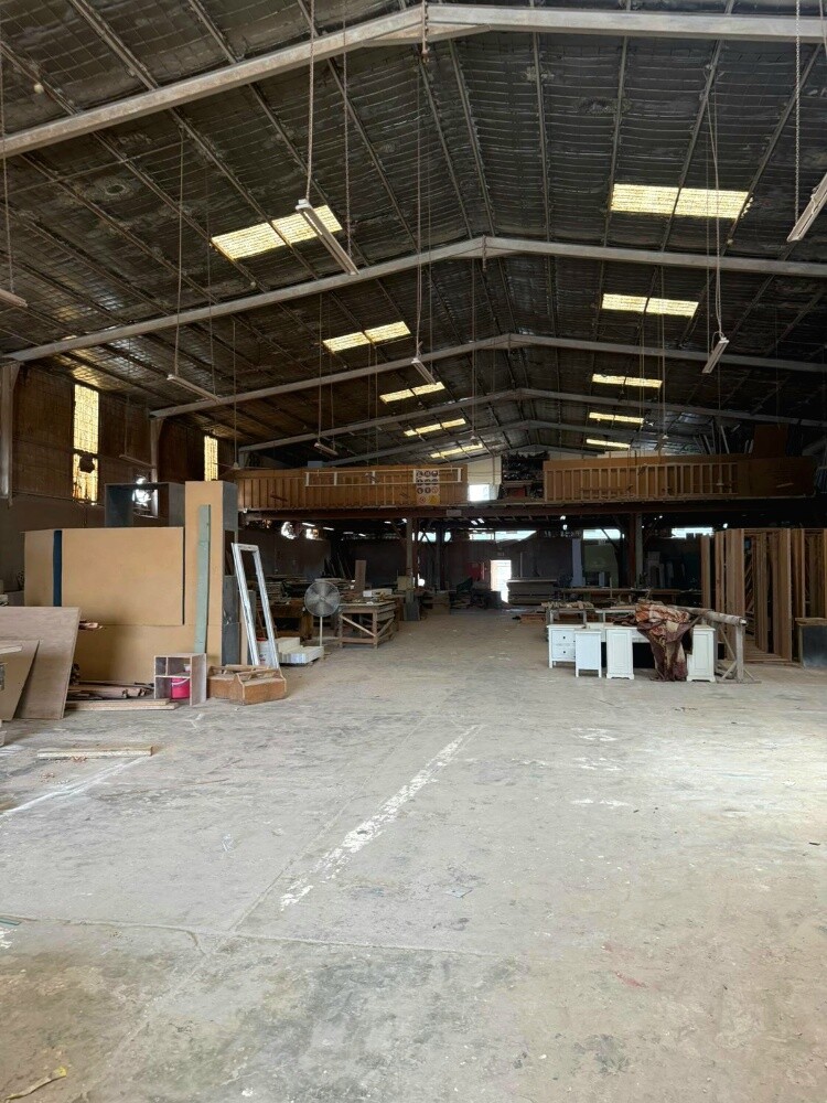 Equipped Workshop for Rent /Convert - 3