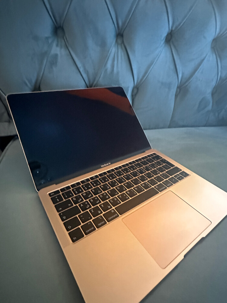 MacBook Air - 1
