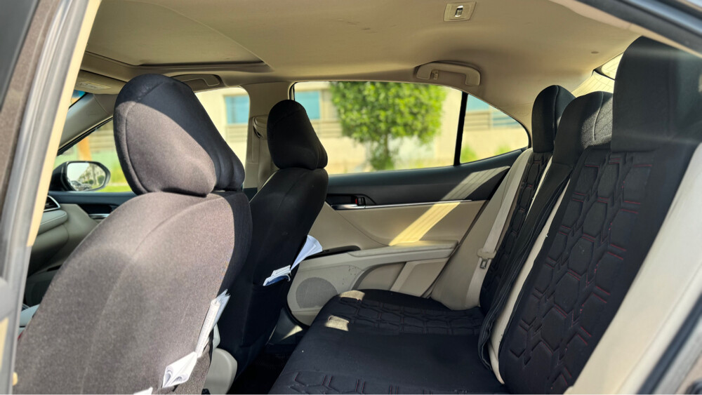 Toyota Camry hybrid  - 6