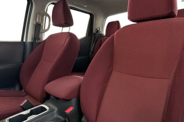 NISSAN NAVARA 4X2 AT 2020 48082KM - 7