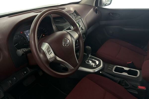 NISSAN NAVARA 4X2 AT 2020 48082KM - 9