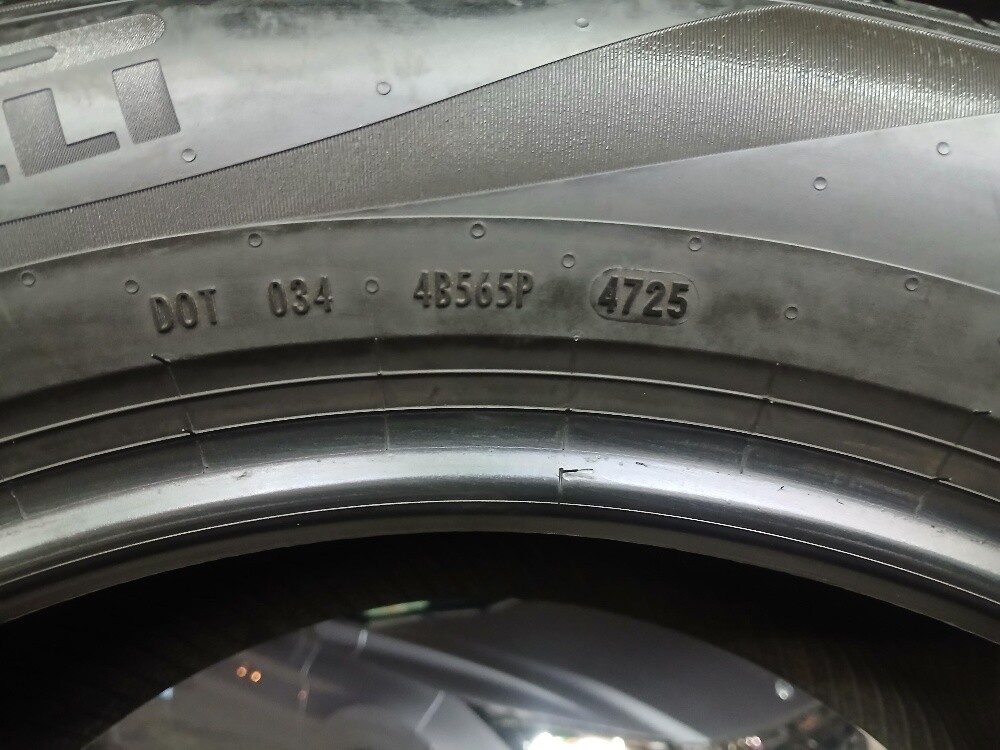 275/55/R20.Pirelli Brand - 5