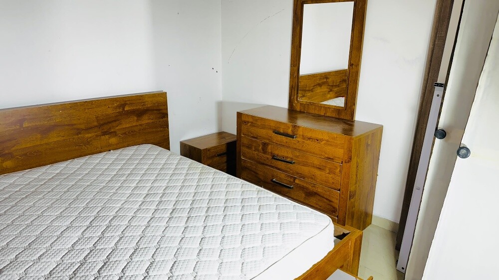bed for sell call me 77774851 - 4