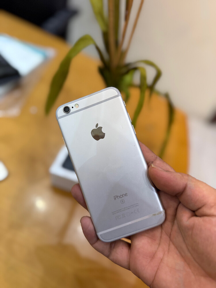 I phone 6s USA orignal - 1