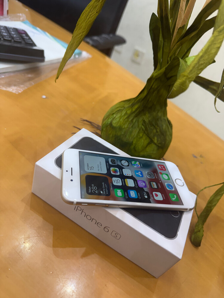 I phone 6s USA orignal gold - 2