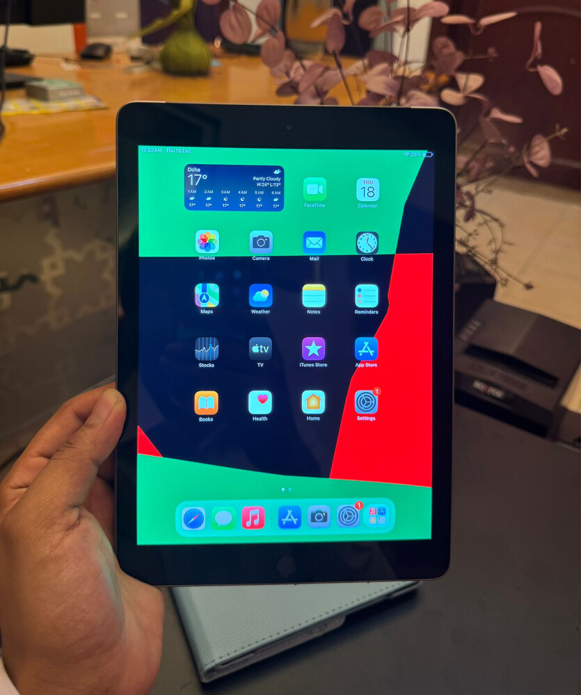 iPad Air 2 64GB USA warranty  - 3