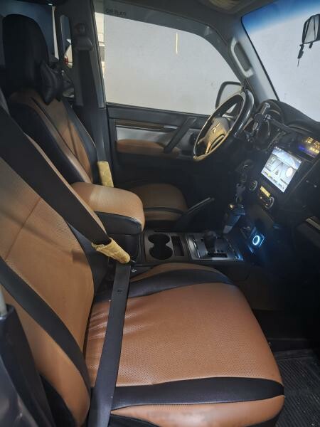 Mitsubishi PAJERO 2009 - 6