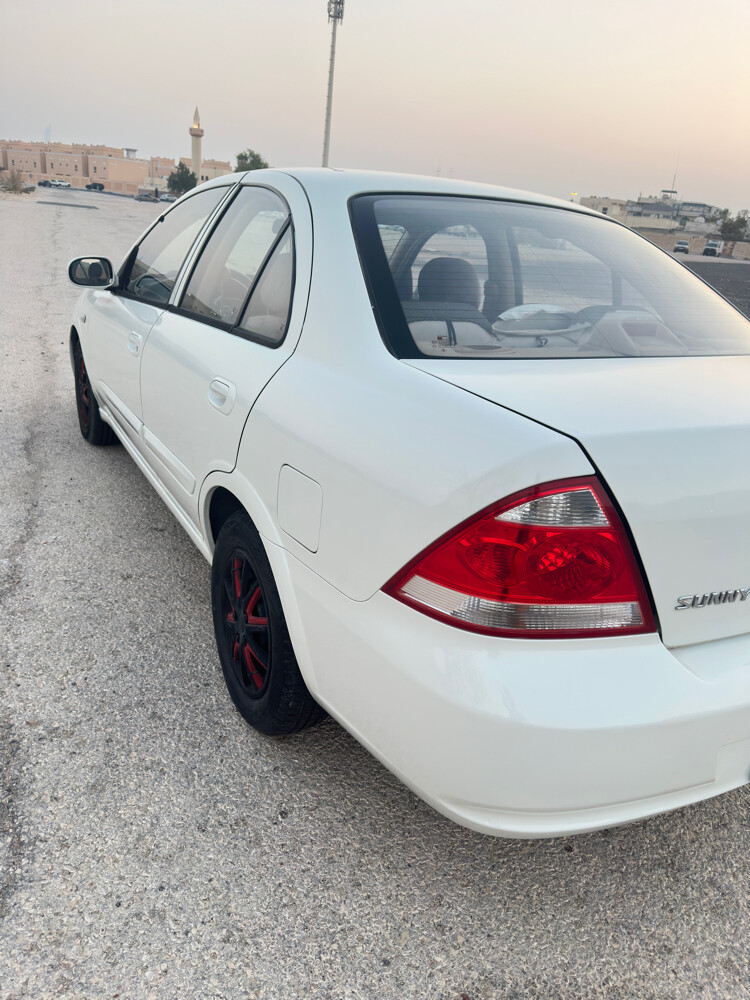 Nissan sunny 2012 for sale - 4