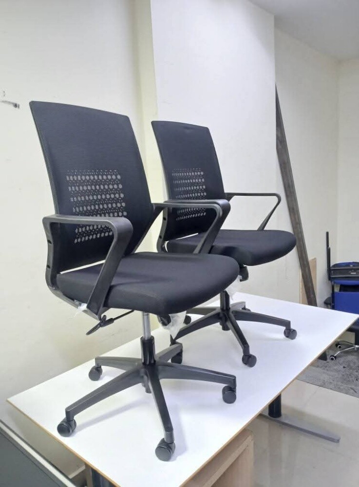 Used office furniture buy sell - 10