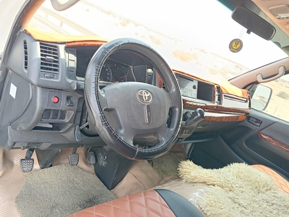 Toyota hich high roof - 8