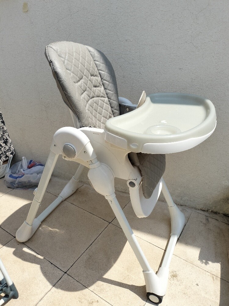 baby chair all good condition - 2