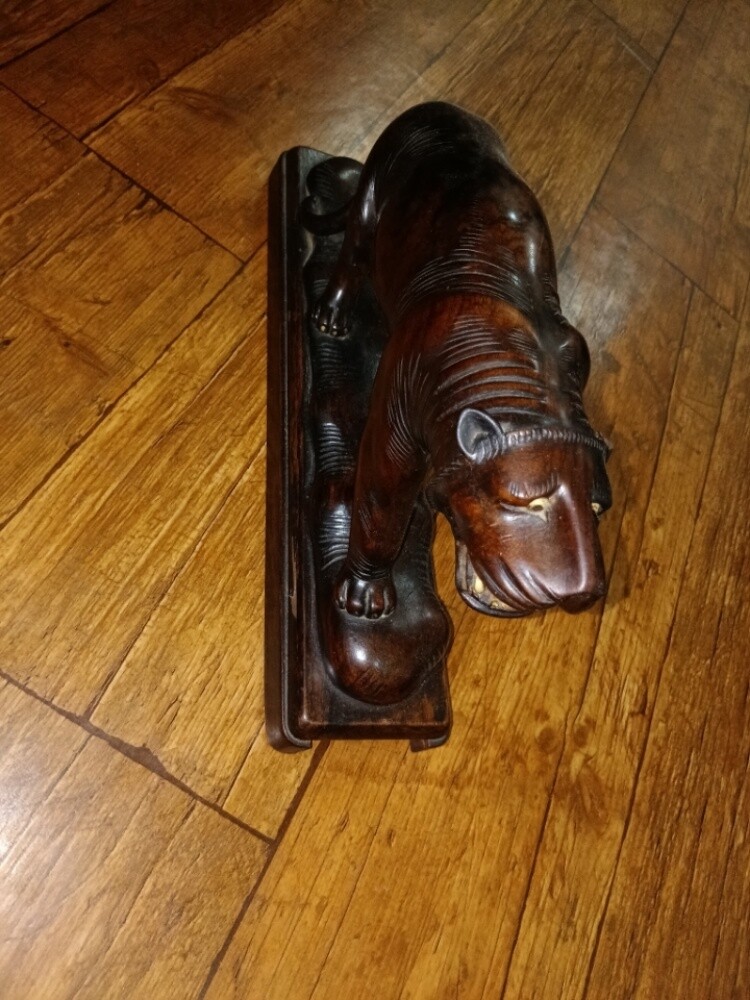 wood tiger antique - 3