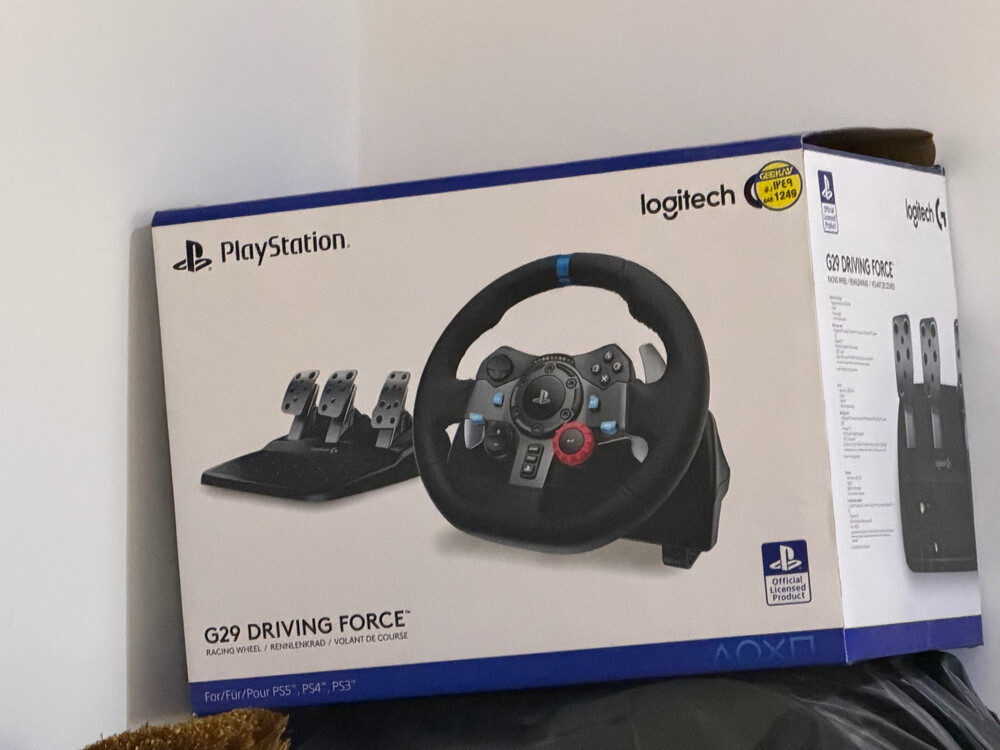 PlayStation logitech g29 driving - 1