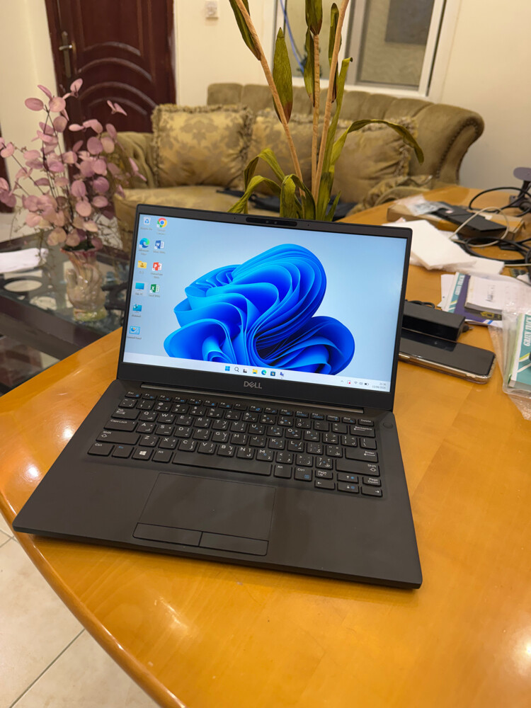 dell 7390 core i7 USA original  - 4