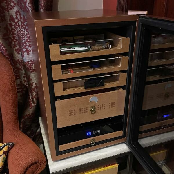 Cigar Humidor - 3