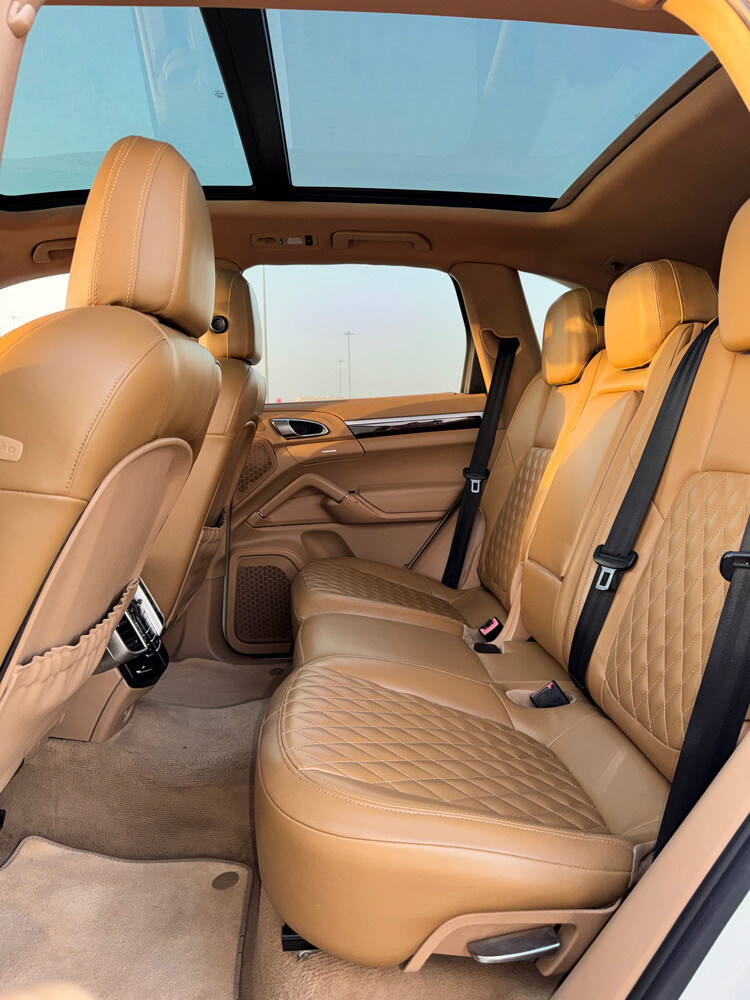 Porsche Cayenne VR6 - 9