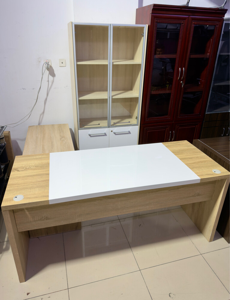Reception/Meeting/Desk/Chair/Sofa - 18