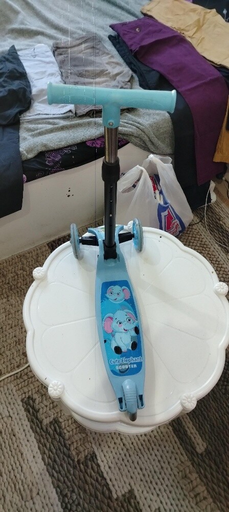 scooter for kids in good condition - 2