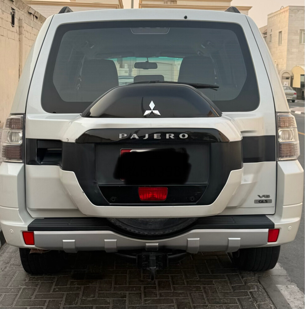 Mitsubishi Pajero  - 7