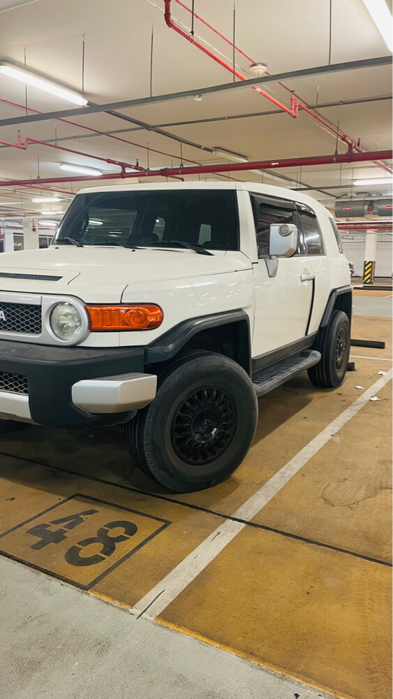 Toyota FJ Cruiser 2011 – 6 Cylinder - 2
